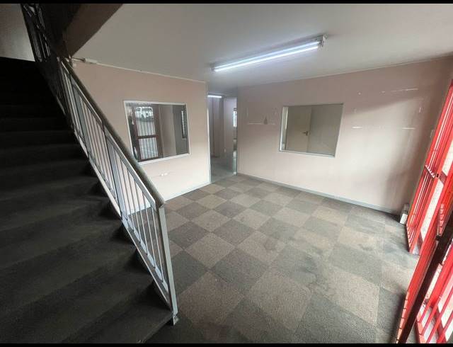 536M² WAREHOUSE TO LET IN SAMRAND BUSINESS PARK